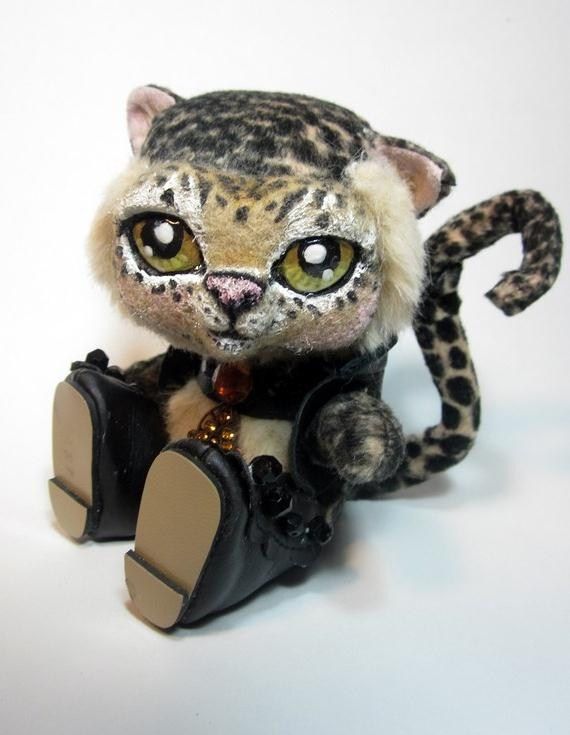 Zuri Custom OOAK Anime Leopard Leather Cool Mod Plush Kawaii Kawaisa 