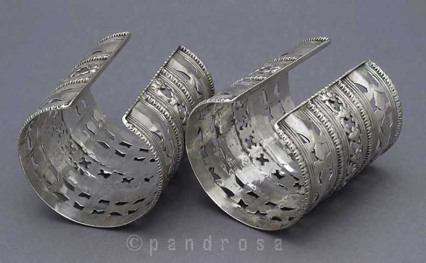 Pair nice vintage silver ethnic bracelet Herat Afghanistan 1960s 