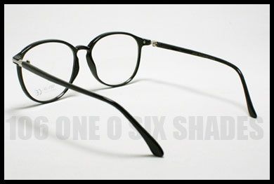 At ONE O SIX SHADES , we provide our customers with eyewear that have 