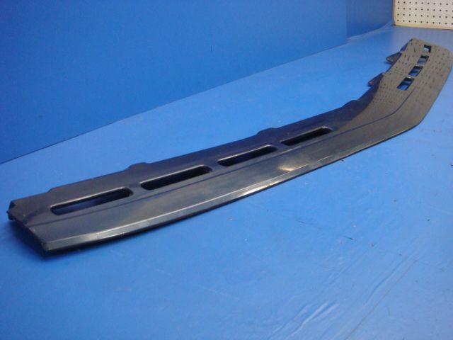 BMW E24 M6 635csi 77 87 FRONT BUMPER TOP CENTER TRIM  