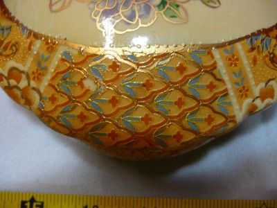 China Porcelain MING PILL TRINKET BOX hand painted old  