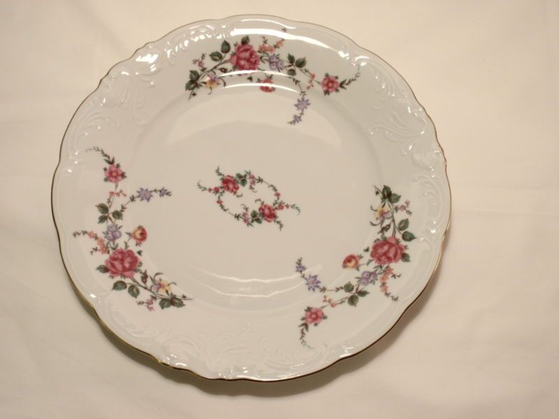 WAWEL POLAND ROSE GARDEN DINNER PLATE  