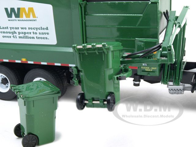 MACK MR WASTE REFUSE GARBAGE TRUCK 1/34 W/BINS  