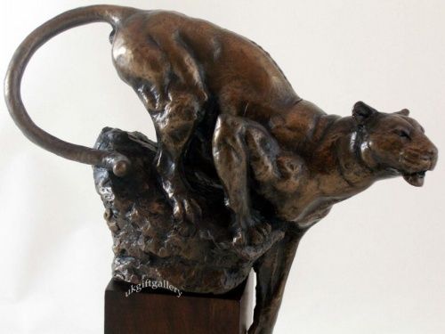 CLIMBING JAGUAR PANTHER COUGAR JAGUAR STATUE FREE PP UK  