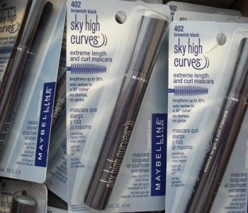 C13C MAYBELLINE SKY HIGH MASCARA BROWNISH BLACK  