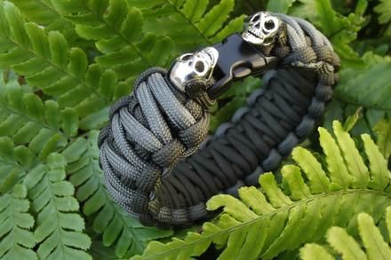 Paracord King Cobra Bracelet in OD Green & Folage w/Skull Bead Accent 