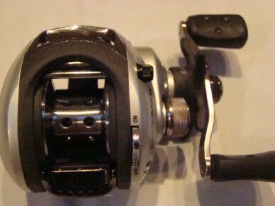 ABU GARCIA SILVER SMAX2 LOW PROFILE BAITCAST REEL  