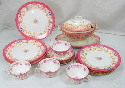 Lot 18pcs Villeroy & Boch Wallerpangen c1900 Dinner Set  