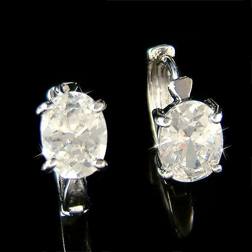 Simple Everyday ~Cubic Zirconia Bridal Wedding Prong Set Huggie 