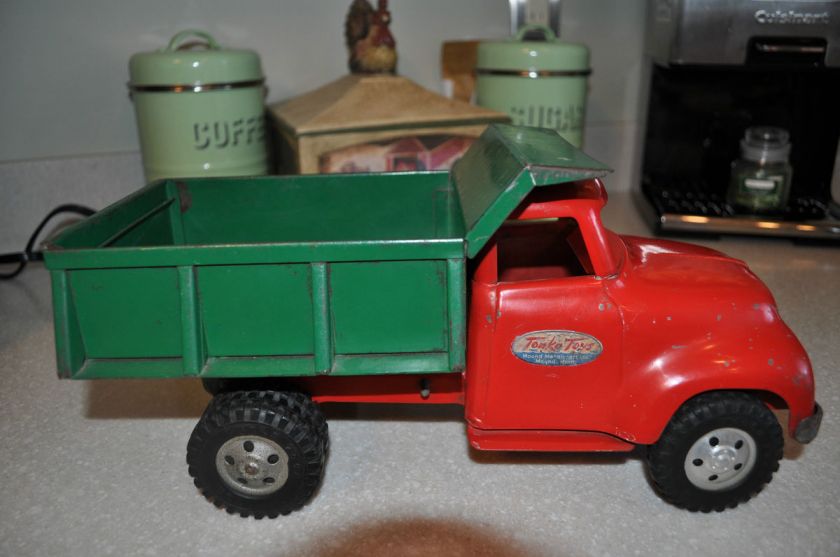 Vintage Tonka Toys Dump Truck, Nice Rare  