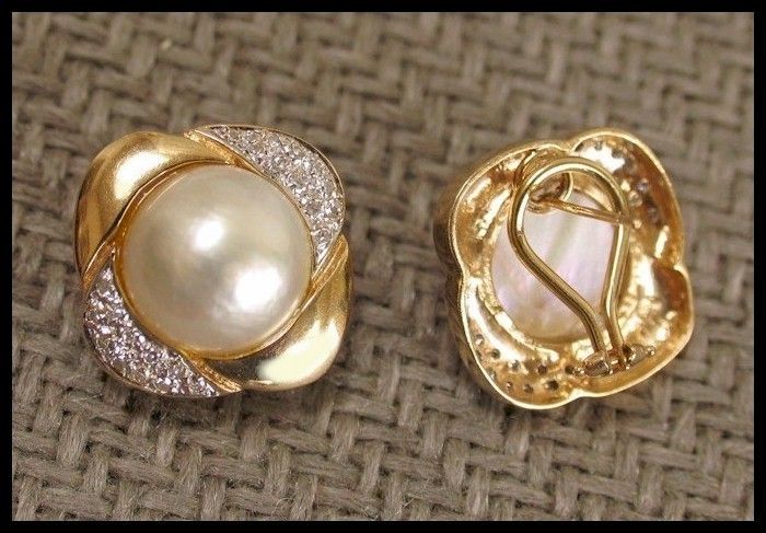 13.5mm MABE PEARL & PAVE DIAMOND EARRINGS (14kt)  