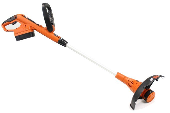 Black & Decker NST2118R 18V Cordless 12 Electric Grass Lawn Trimmer 