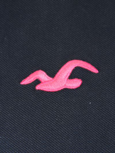 Polo del logotipo de la firma de Hollister