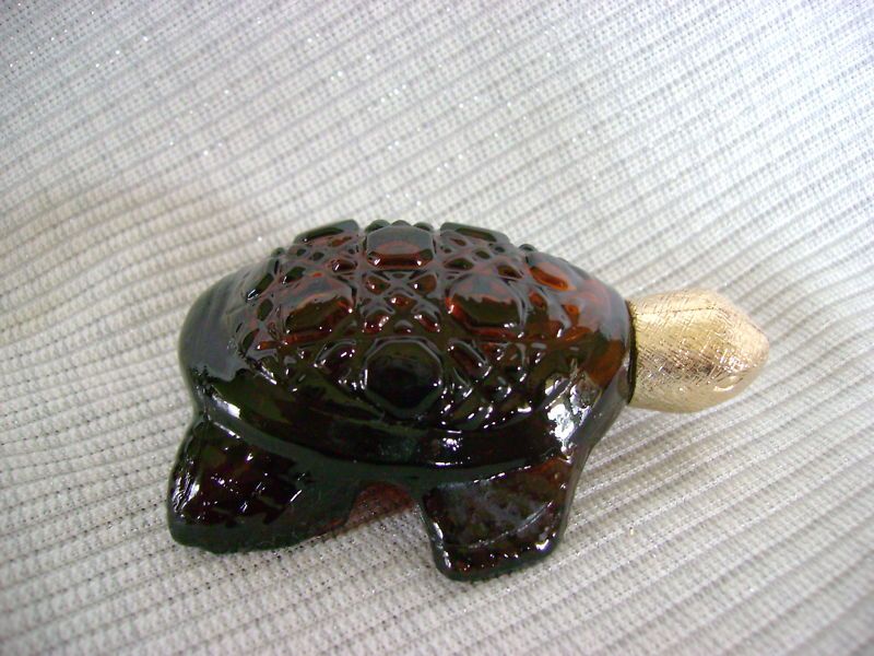 VINTAGE AVON TURTLE AMBER GLASS DECANTER  