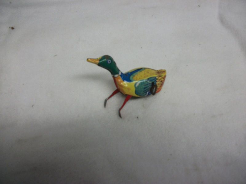 Toy Vintage Inakita Wind up Duck Japan  